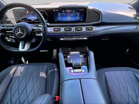 Used 2025 Mercedes-Benz GLS 63 AMG 4MATIC image 16