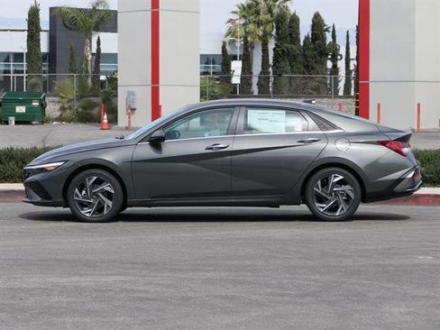 New 2025 Hyundai Elantra Limited image 6