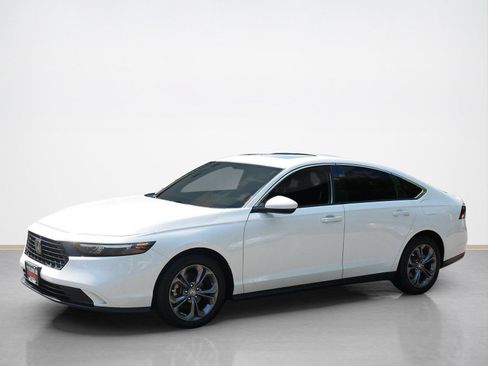 Used 2024 Honda Accord EX image 6