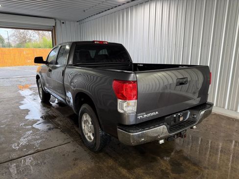 Used 2011 Toyota Tundra SR5 w/ Tow Pkg image 2