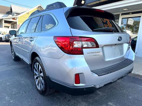 Used 2017 Subaru Outback 3.6R Limited image 4