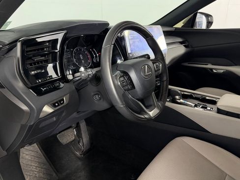 Used 2024 Lexus RX 350 Premium image 20