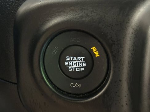Used 2023 Jeep Wrangler Unlimited Rubicon 4xe AWD/4WD image 29