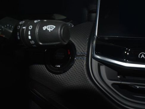 New 2026 Jeep Compass Latitude image 18