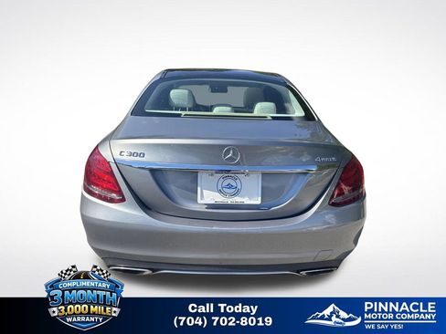 Used 2015 Mercedes-Benz C 300 4MATIC Sedan image 5