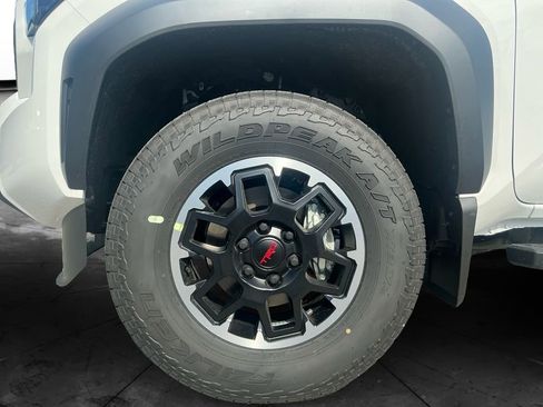 New 2026 Toyota Tacoma TRD Off-Road AWD/4WD image 15
