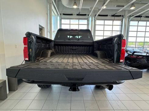 New 2026 Chevrolet Silverado 2500 ZR2 AWD/4WD image 32