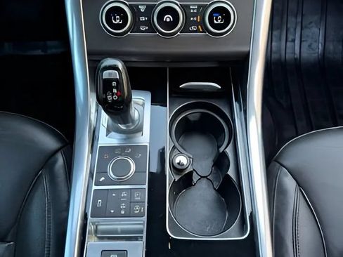 Used 2016 Land Rover Range Rover Sport HSE AWD/4WD image 31