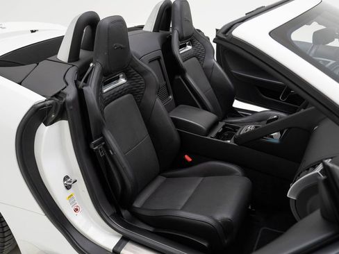 Used 2021 Jaguar F-TYPE R-Dynamic image 40