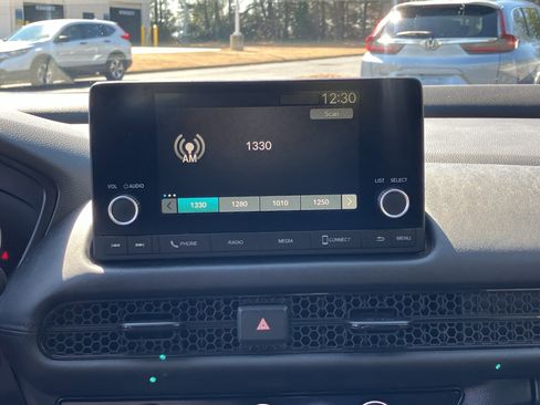 Certified 2025 Honda HR-V LX image 25