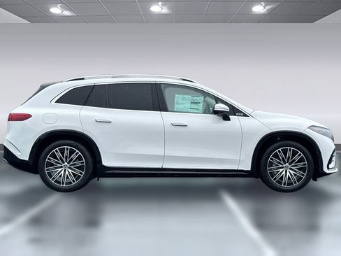 New 2026 Mercedes-Benz EQS 550 4MATIC SUV image 6