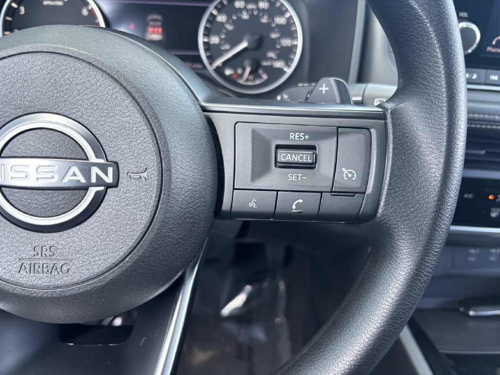 Used 2024 Nissan Rogue S AWD/4WD image 14
