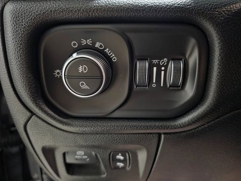 Used 2021 RAM 1500 Sport image 40