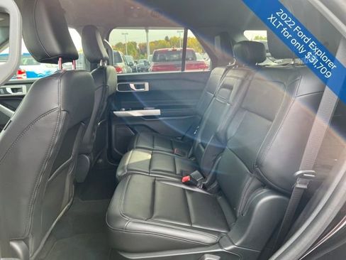 Used 2022 Ford Explorer XLT w/ Equipment Group 202A image 23