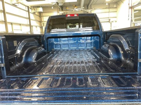 Used 2024 RAM 2500 Tradesman w/ Chrome Appearance Group image 13