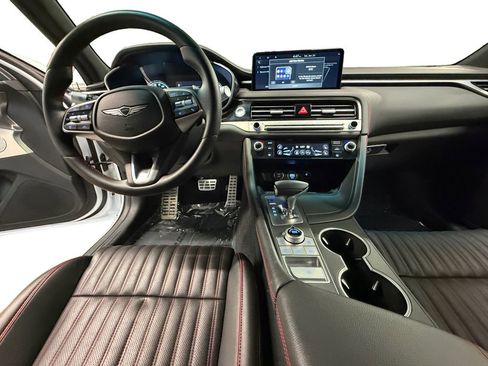 Used 2025 Genesis G70 3.3T Advanced image 10