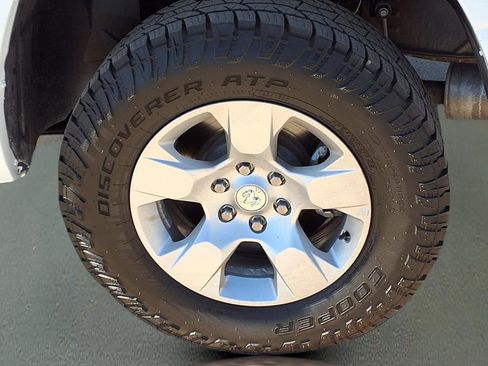 Used 2023 RAM 1500 Big Horn image 31