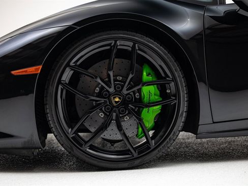 Used 2017 Lamborghini Huracan LP 610-4 image 15