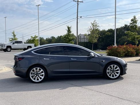 Used 2019 Tesla Model 3 Long Range image 8