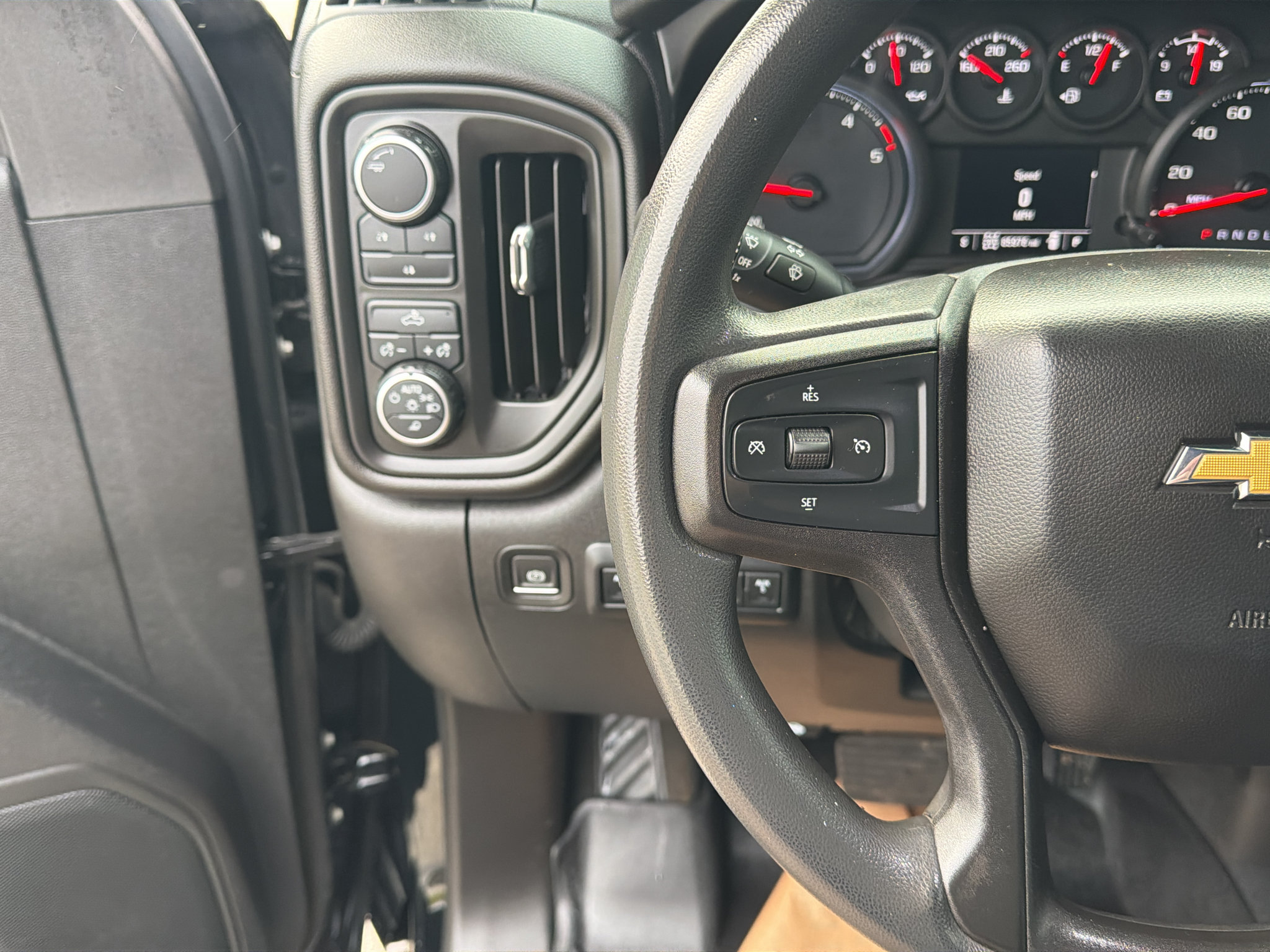 Used 2021 Chevrolet Silverado 2500 Custom w/ Custom Value Package AWD/4WD image 29