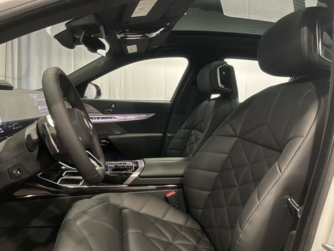 New 2026 BMW 740i xDrive 740i xDrive w/ Premium Package image 8