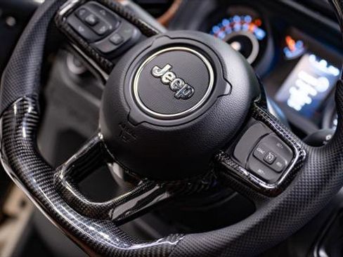 Used 2026 Jeep Gladiator Sport AWD/4WD image 24