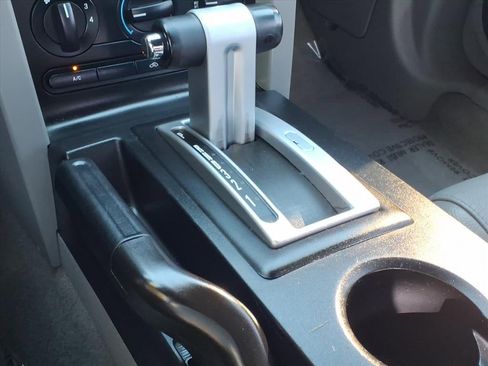 Used 2006 Ford Mustang GT image 25