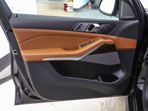 New 2026 BMW X5 xDrive40i w/ M Sport Package image 9