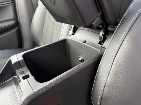 New 2025 Jeep Grand Cherokee Altitude image 26