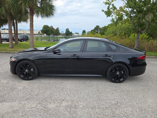 Used 2024 Jaguar XF R-Dynamic SE AWD/4WD image 2