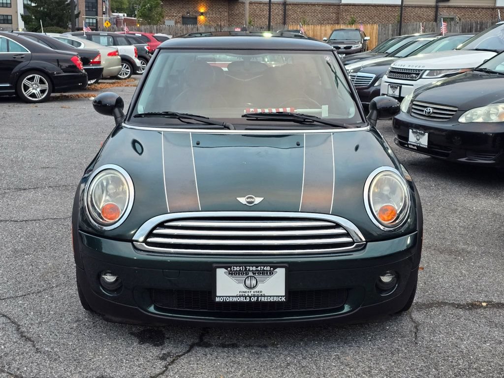 Used 2010 MINI Cooper Hardtop FWD image 2