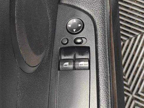 Used 2011 BMW 328i xDrive Coupe AWD/4WD image 35