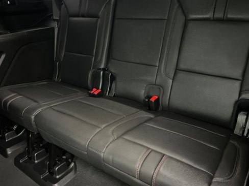 Used 2022 Chevrolet Tahoe RST w/ Sport Performance Package image 12