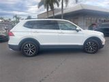 Used 2021 Volkswagen Tiguan SE w/ Panoramic Sunroof Package image 4