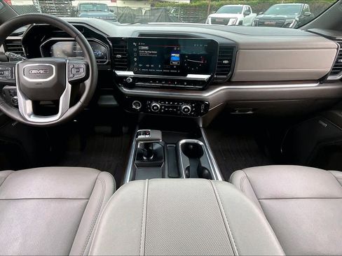 Used 2023 GMC Sierra 1500 SLT w/ SLT Premium Package AWD/4WD image 16