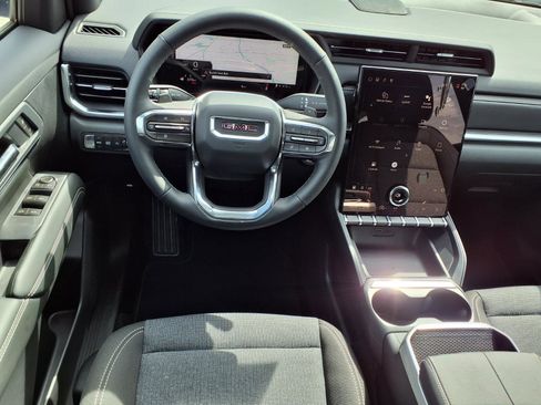 New 2026 GMC Terrain Elevation w/ Technology Package II FWD image 2