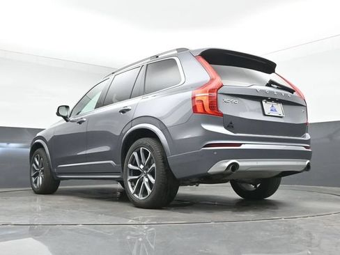 Used 2019 Volvo XC90 T5 Momentum w/ Multimedia Package FWD image 16