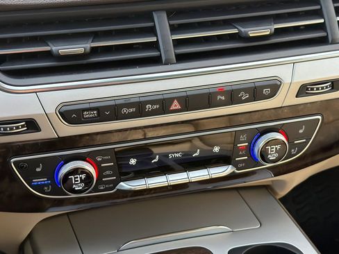 Used 2019 Audi Q7 2.0T Premium Plus w/ Premium Plus Package image 29