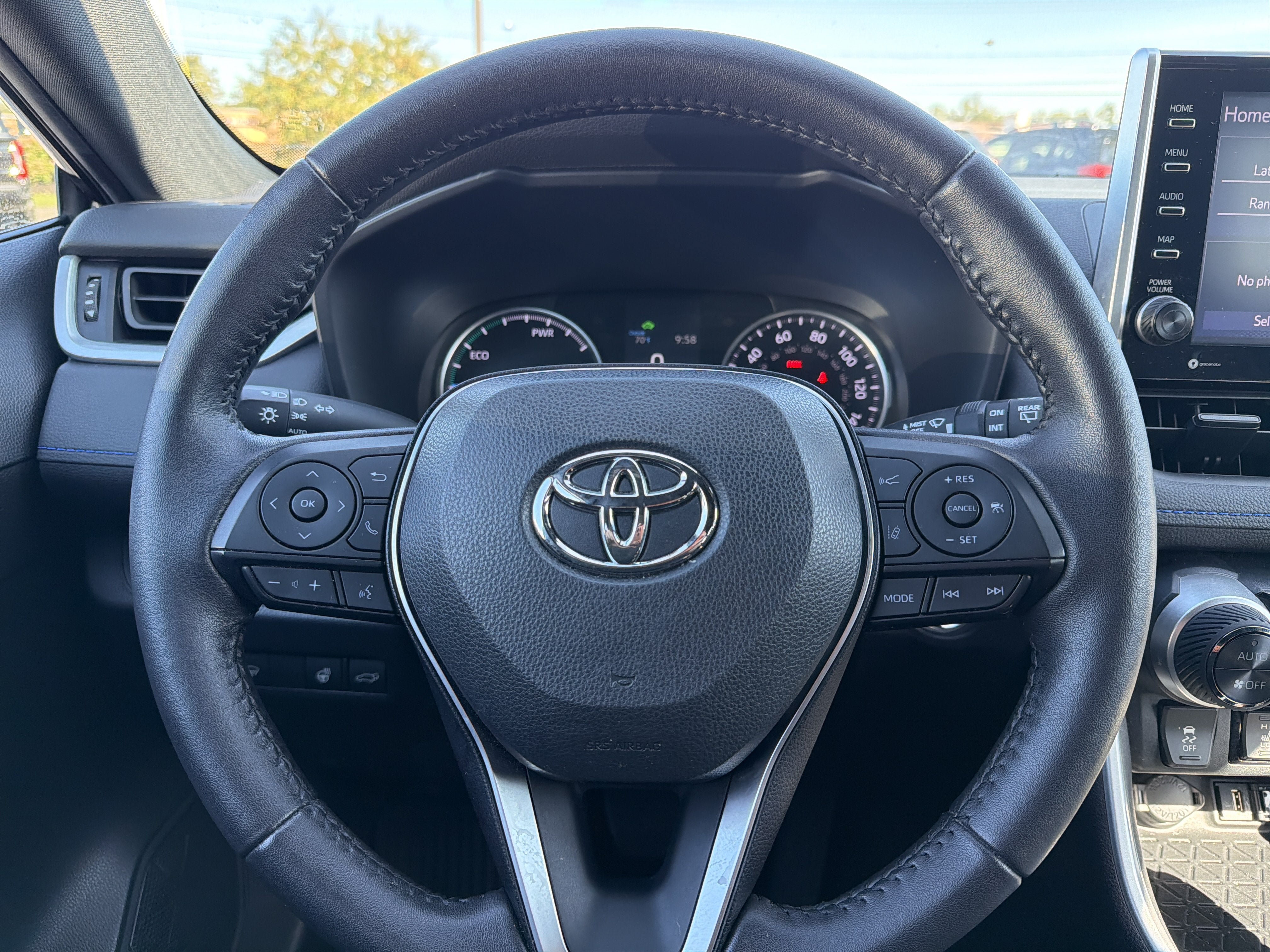 Used 2022 Toyota RAV4 SE w/ Convenience Package AWD/4WD image 15