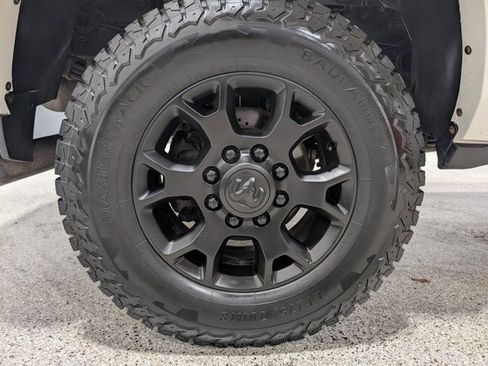 Used 2019 RAM 3500 Laramie image 12