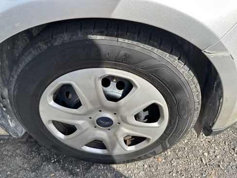 Used 2016 Ford Focus S image 9