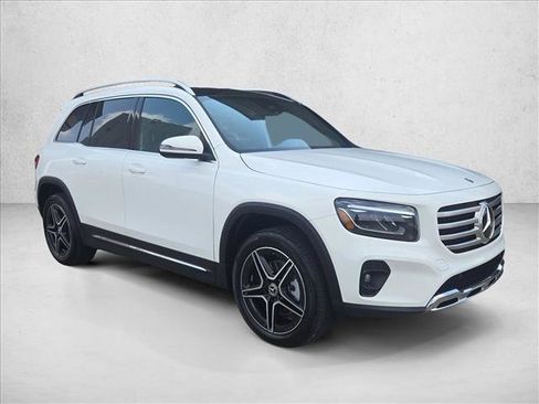 Certified 2026 Mercedes-Benz GLB 250 image 3