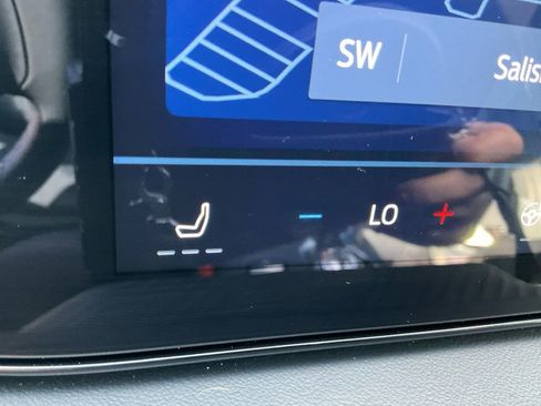 Used 2024 Ford Mustang GT Premium image 21