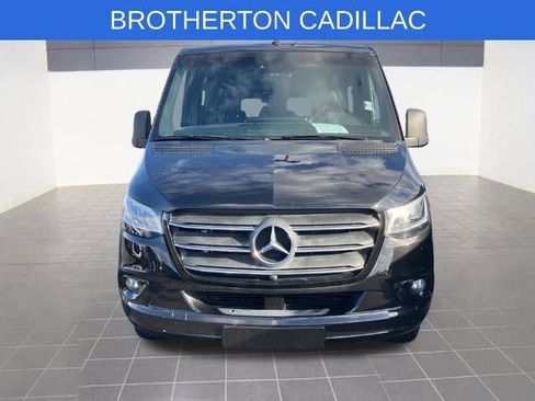 Used 2021 Mercedes-Benz Sprinter 1500 image 4