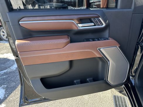 Used 2025 GMC Sierra 2500 Denali Ultimate w/ Max Trailering Package image 15