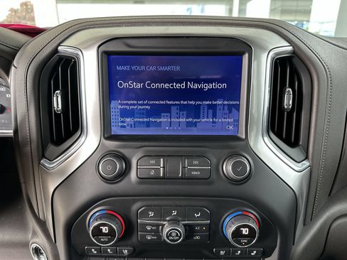 Used 2019 Chevrolet Silverado 1500 LTZ w/ LTZ Convenience Package AWD/4WD image 14