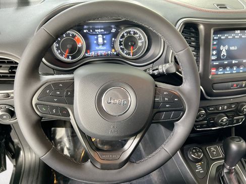 Used 2022 Jeep Cherokee Trailhawk w/ Sound & Nav Group image 11