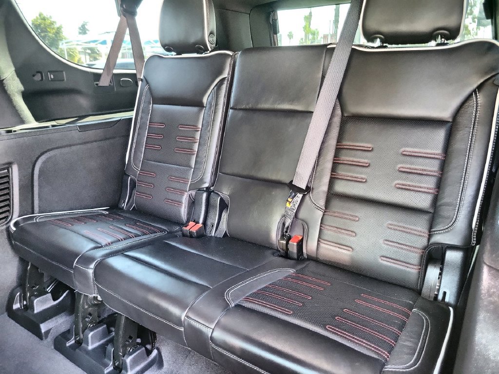 Used 2025 GMC Yukon XL AT4 Ultimate AWD/4WD image 35