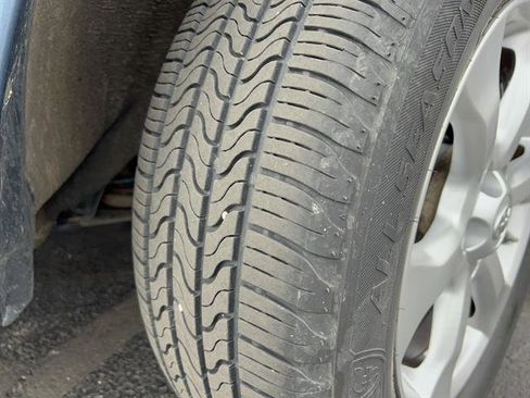 Used 2010 Toyota RAV4 Limited image 10