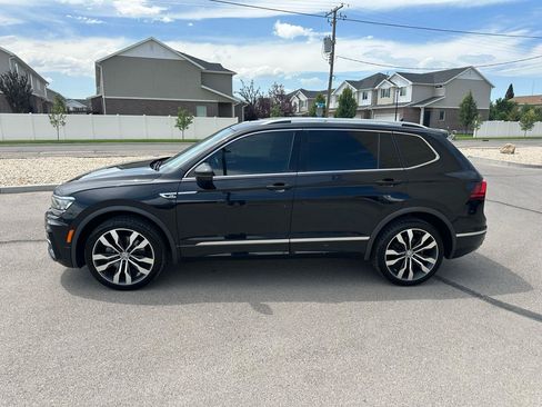 Used 2019 Volkswagen Tiguan SEL Premium R-Line w/ 3rd Row Seat Package AWD/4WD image 27